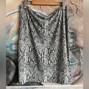Norma Kamali stretchy jersey Snakeskin Print Skirt size large